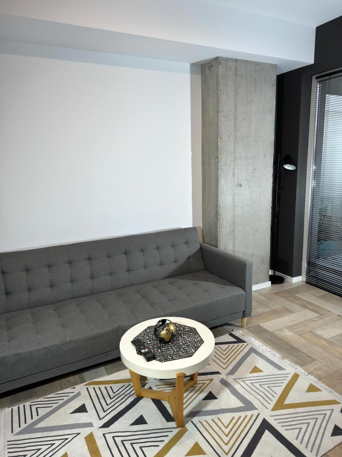 The Nest Apartment Minimalist كلوج-نابوكا المظهر الخارجي الصورة
